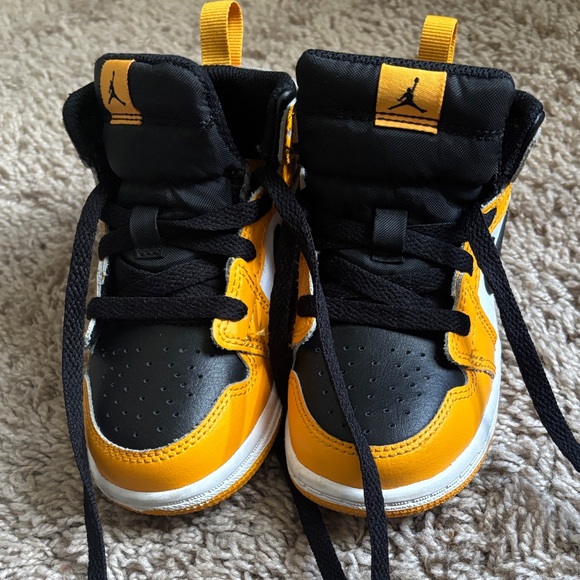 Jordan Kids Sneakers in Black and Yellow - Picture 1 of 3